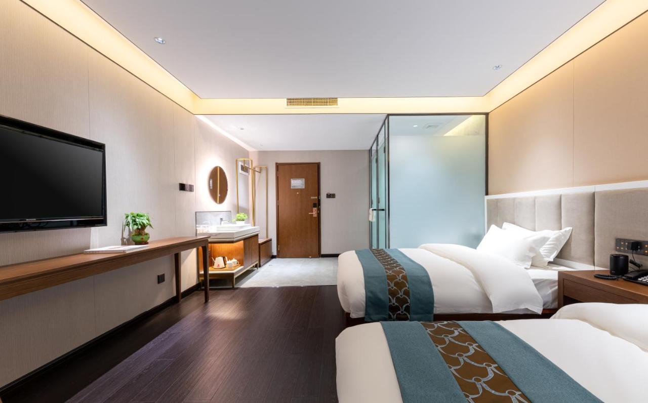 Beijing Tangfu Hotel - Located In The City Center Adjacent To The Subway Station Close To Nanluoguxiang Gulou Lama Temple Tiananmen Square Forbidden City Temple Of Heaven Providing Laundry Car Rental And Ticketing Services Eksteriør billede