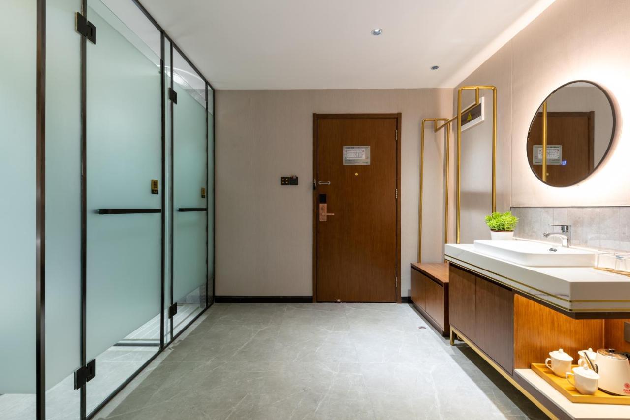 Beijing Tangfu Hotel - Located In The City Center Adjacent To The Subway Station Close To Nanluoguxiang Gulou Lama Temple Tiananmen Square Forbidden City Temple Of Heaven Providing Laundry Car Rental And Ticketing Services Eksteriør billede