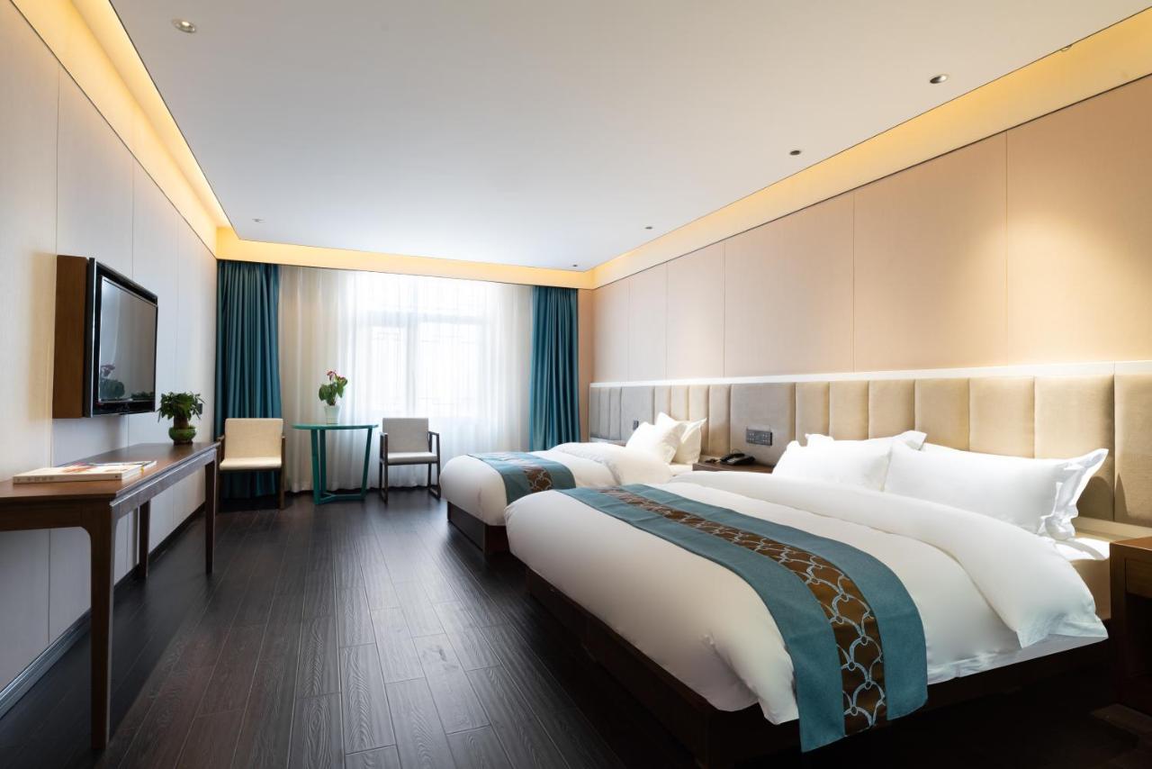 Beijing Tangfu Hotel - Located In The City Center Adjacent To The Subway Station Close To Nanluoguxiang Gulou Lama Temple Tiananmen Square Forbidden City Temple Of Heaven Providing Laundry Car Rental And Ticketing Services Eksteriør billede