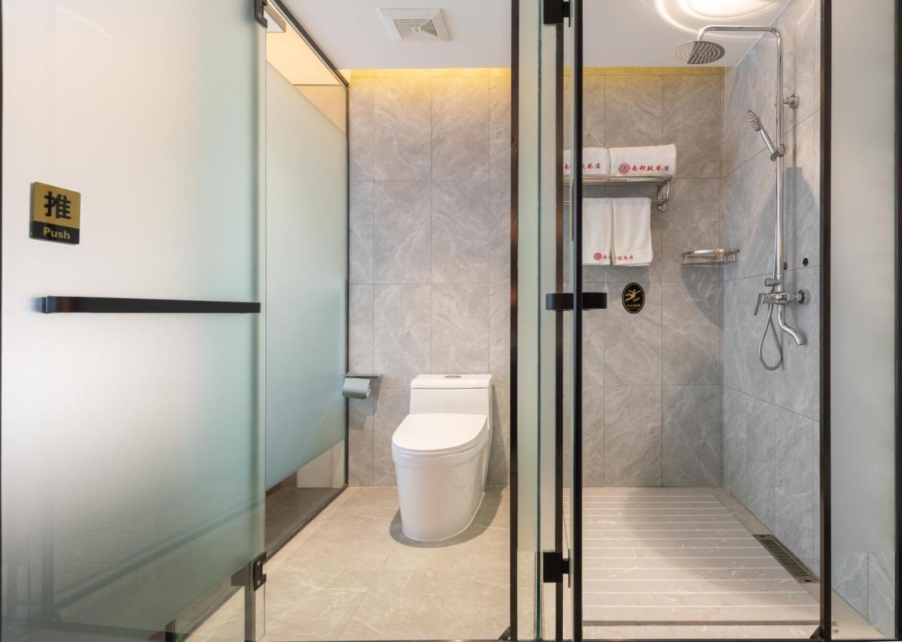 Beijing Tangfu Hotel - Located In The City Center Adjacent To The Subway Station Close To Nanluoguxiang Gulou Lama Temple Tiananmen Square Forbidden City Temple Of Heaven Providing Laundry Car Rental And Ticketing Services Eksteriør billede