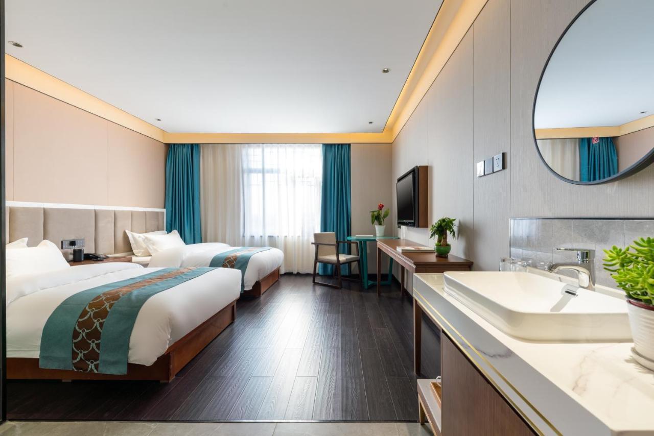 Beijing Tangfu Hotel - Located In The City Center Adjacent To The Subway Station Close To Nanluoguxiang Gulou Lama Temple Tiananmen Square Forbidden City Temple Of Heaven Providing Laundry Car Rental And Ticketing Services Eksteriør billede